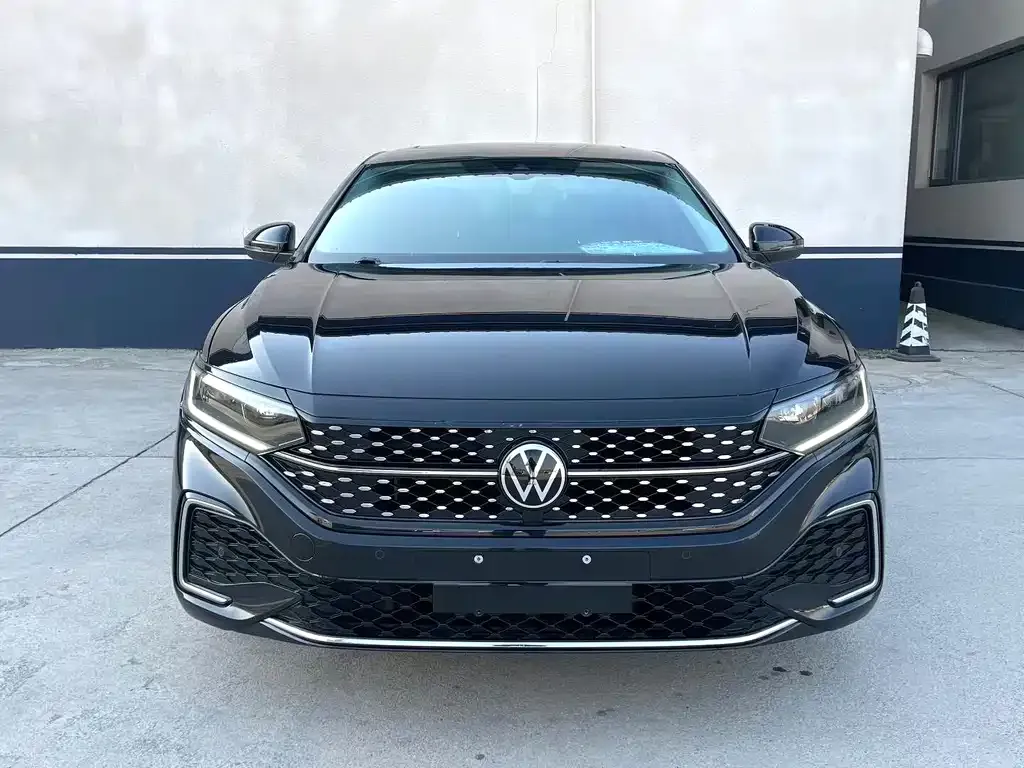 Volkswagen Passat — фото 6