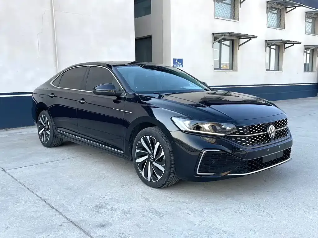 Volkswagen Passat — фото 9
