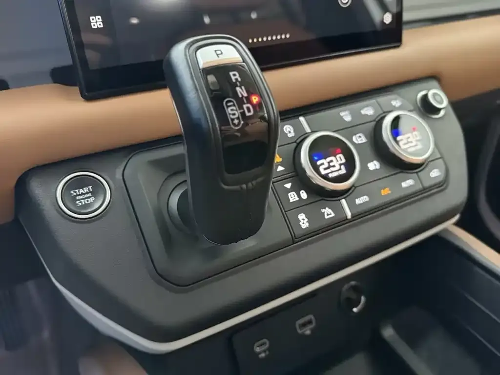 Land Rover Defender 2022 из CN, фото 2