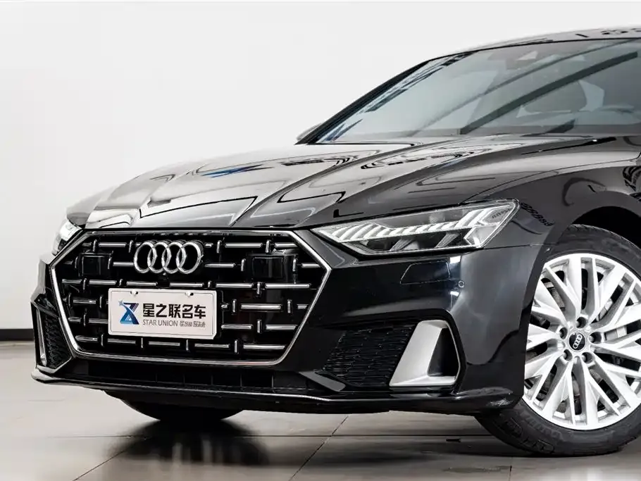 Audi A7L — фото 7