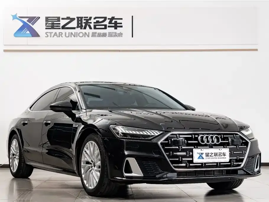 Audi A7L — фото 10