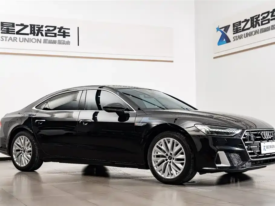 Audi A7L — фото 9