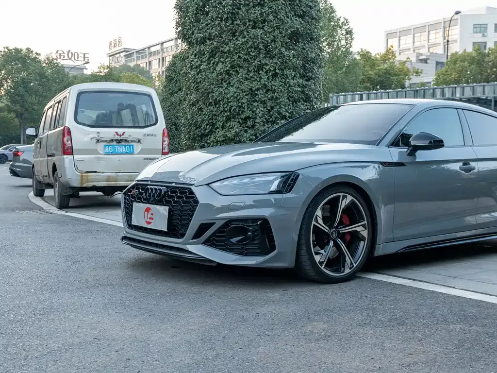 Audi RS 5 2023 из CN, фото 8
