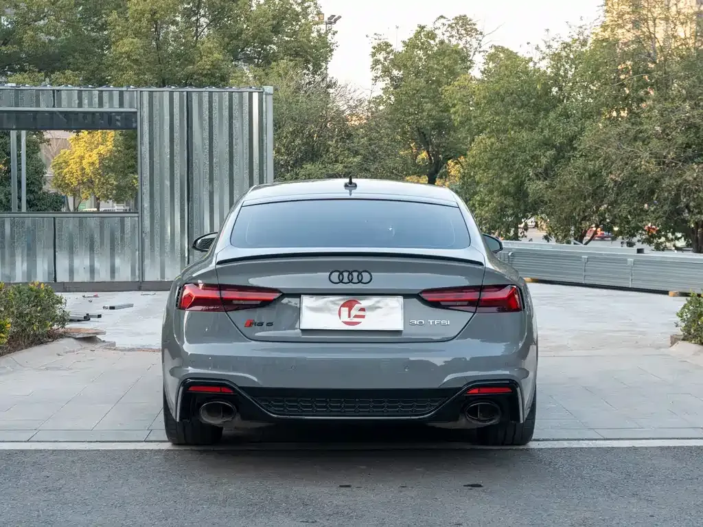 Audi RS 5 2023 из CN, фото 5