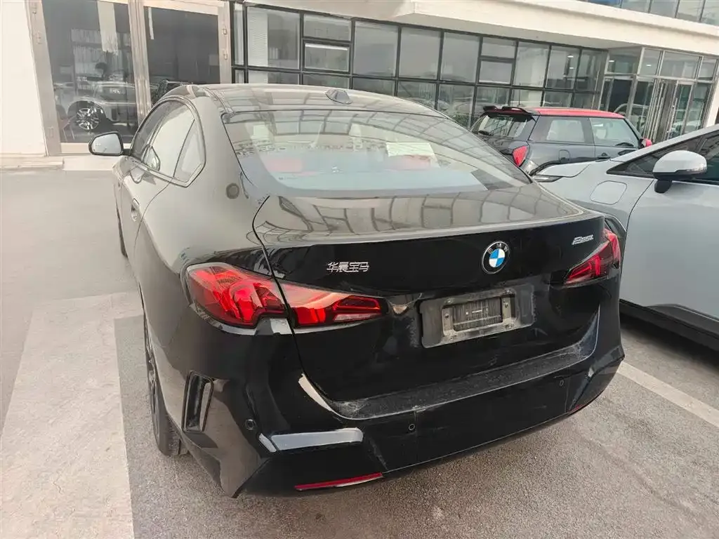 BMW 2 Series 2025 из CN, фото 8
