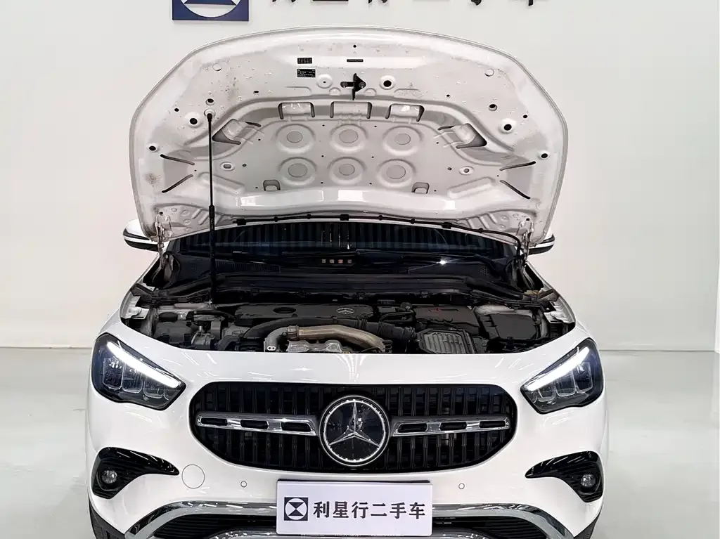 Mercedes-Benz GLA — фото 10