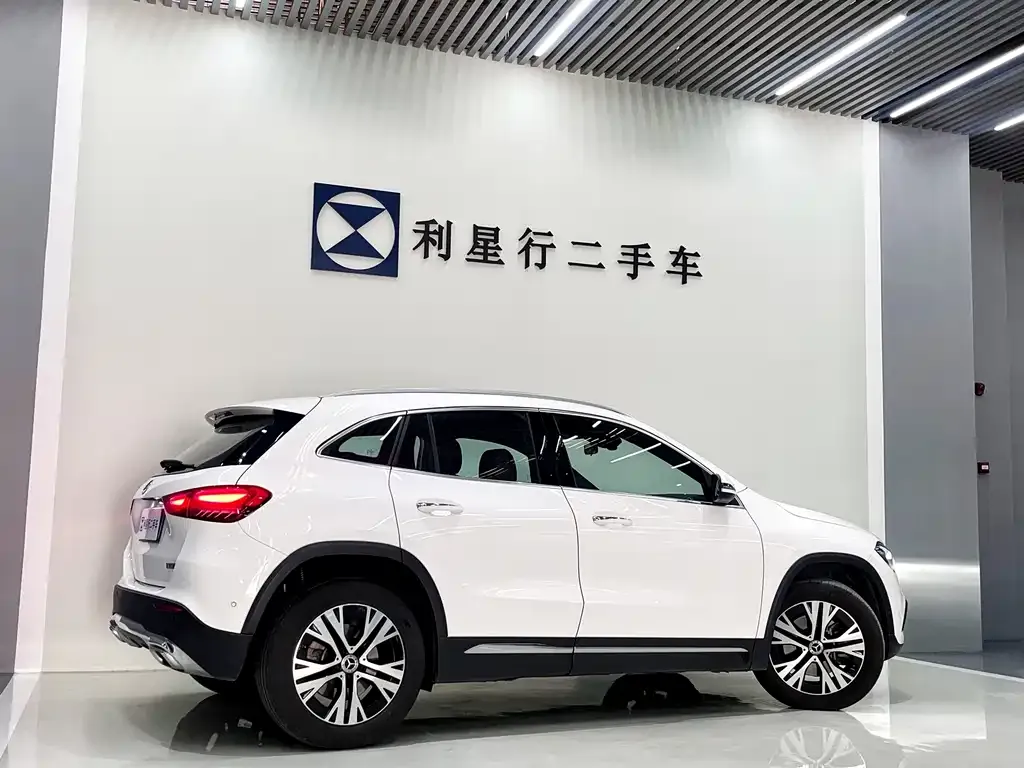 Mercedes-Benz GLA — фото 4