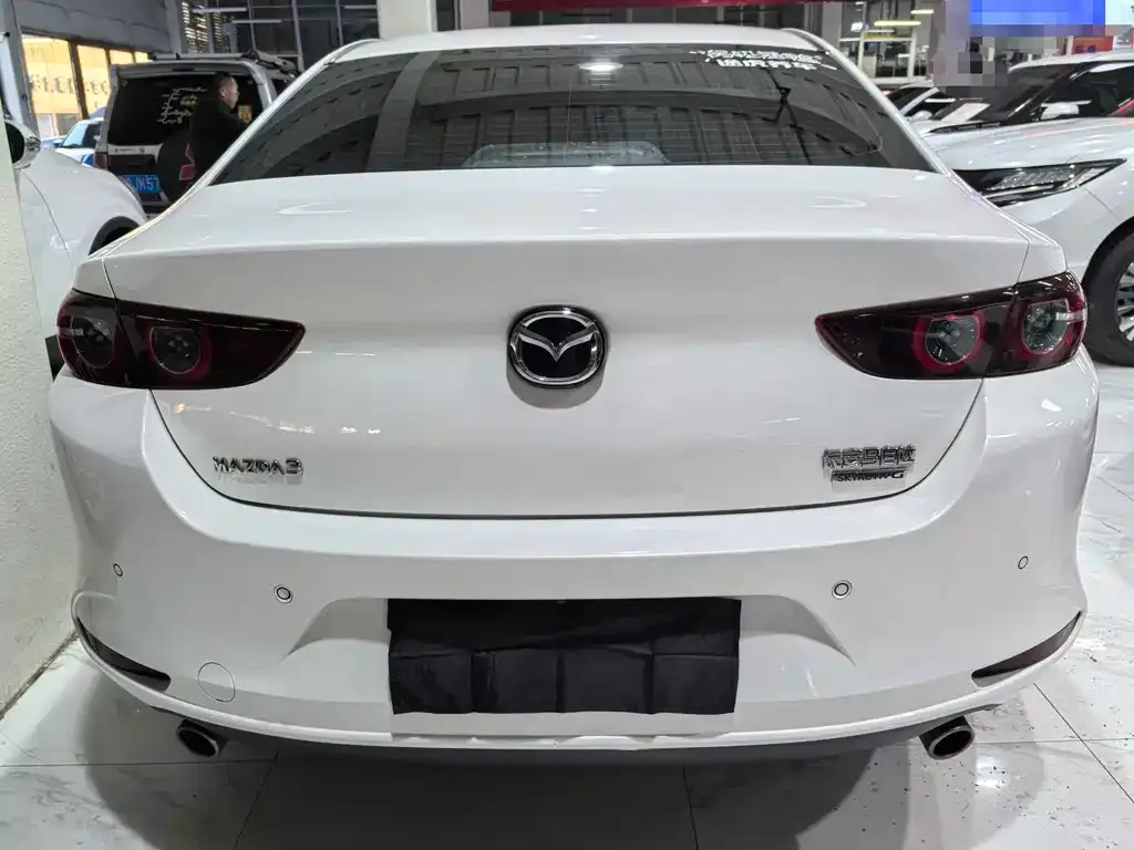 Mazda 3 Axela — фото 3