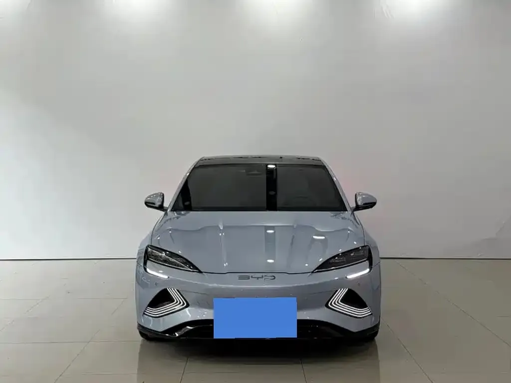 BYD Seal — фото 3