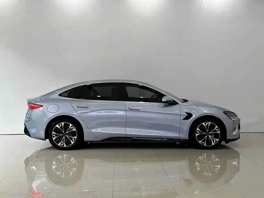 BYD Seal — фото 4