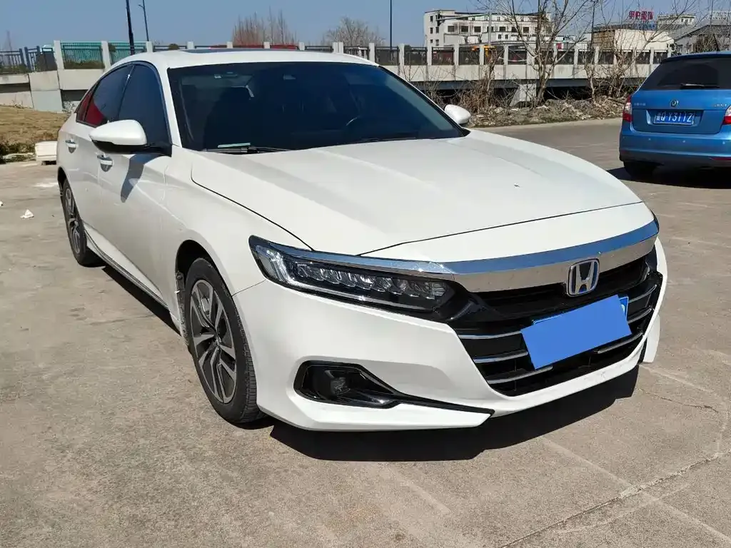 Honda Accord — фото 3