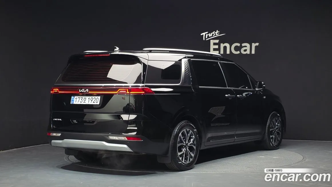Kia Carnival 2023 из KR, фото 2