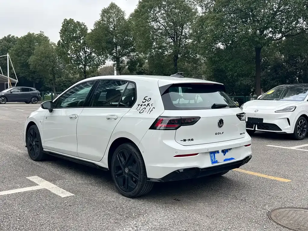 Volkswagen Golf 2025 из CN, фото 8