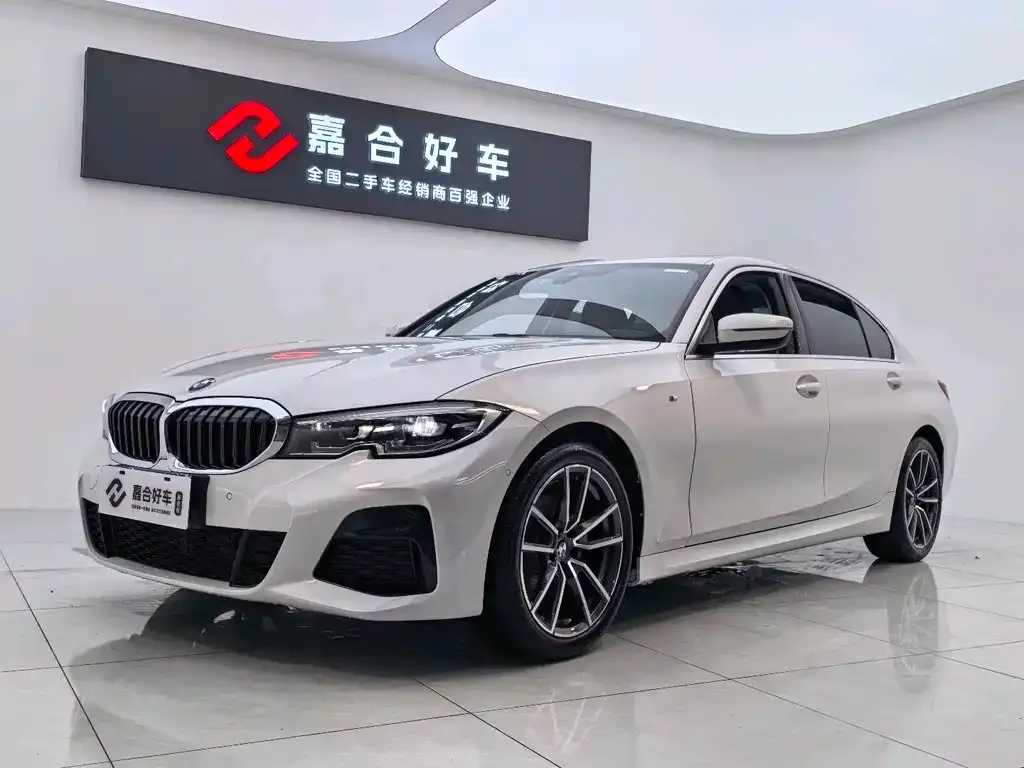 BMW 3 Series 2021 из CN, фото 1