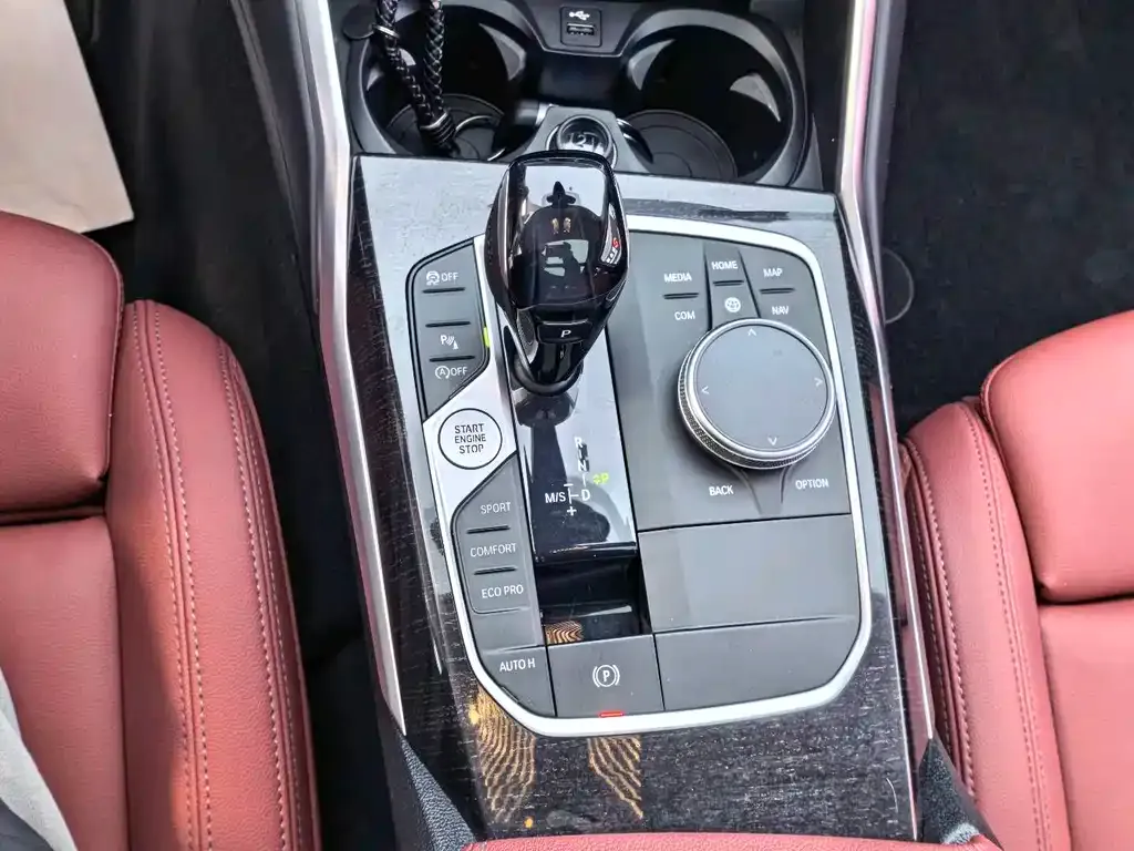 BMW 3 Series 2021 из CN, фото 10