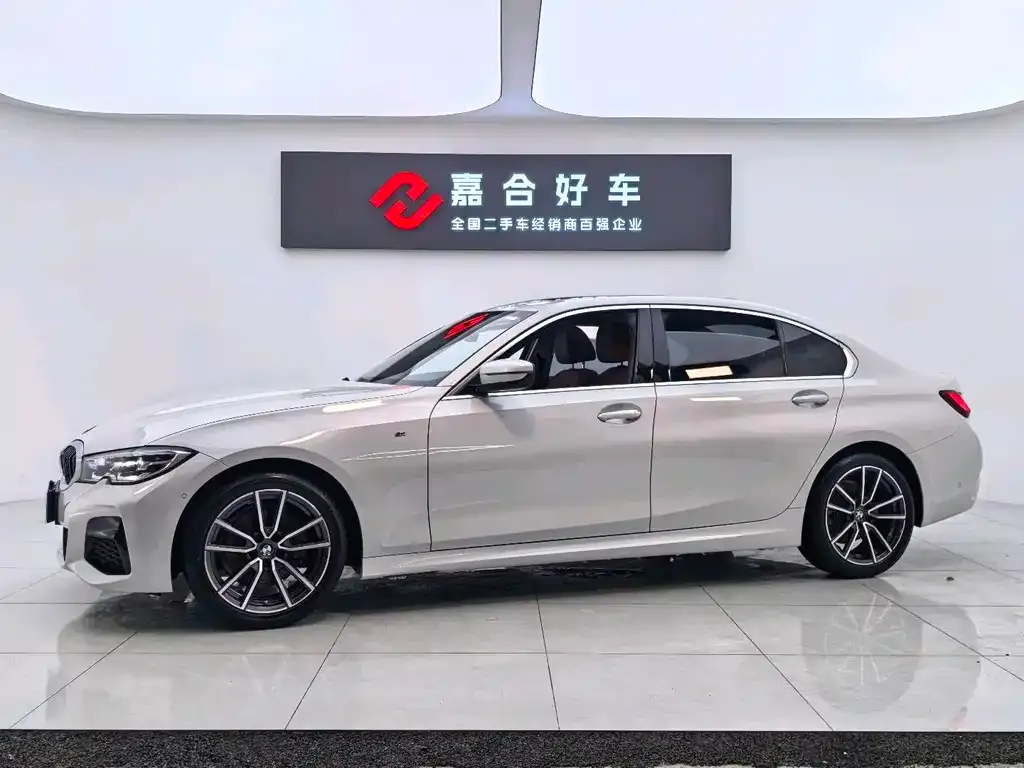 BMW 3 Series 2021 из CN, фото 2