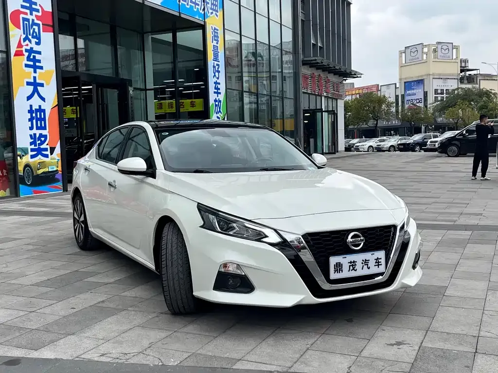 Nissan Teana 2022 из CN, фото 2