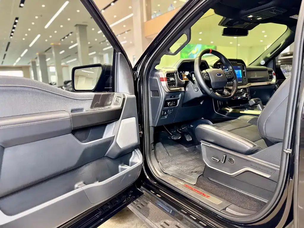 Ford F-150 Raptor 2023 из CN, фото 8