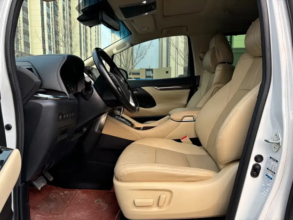 Toyota Alphard 2021 из CN, фото 2