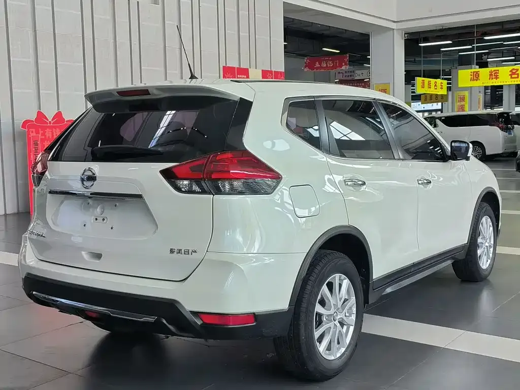 Nissan X-Trail 2021 из CN, фото 3