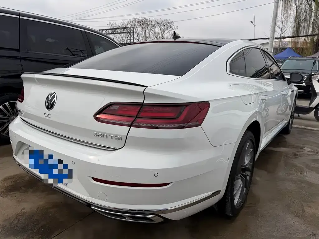 Volkswagen CC — фото 6