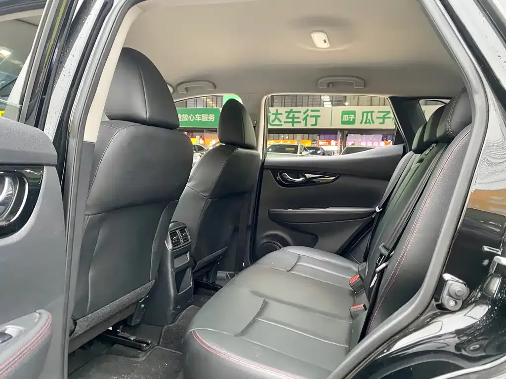 Nissan Qashqai — фото 2
