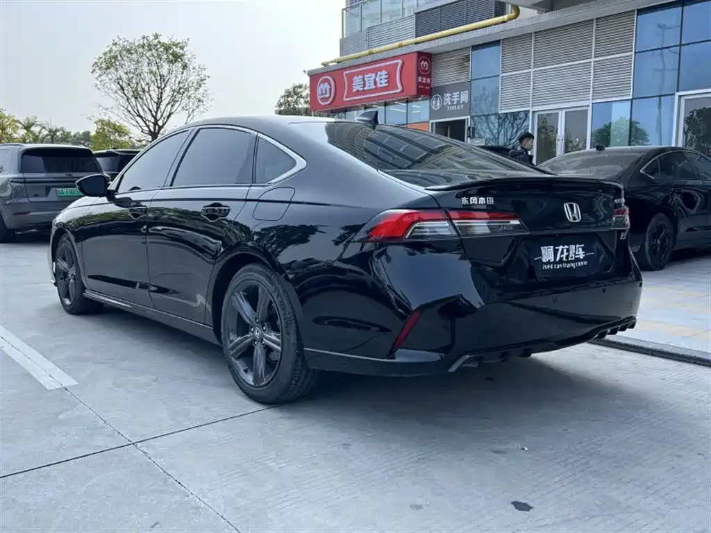 Honda Inspire — фото 6