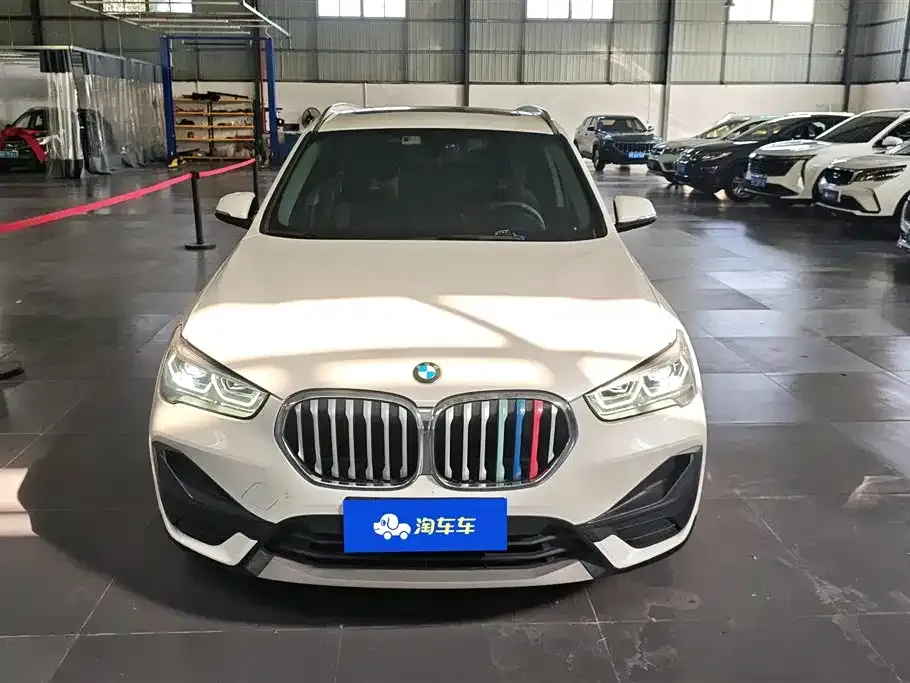 BMW X1 2021 из CN, фото 8