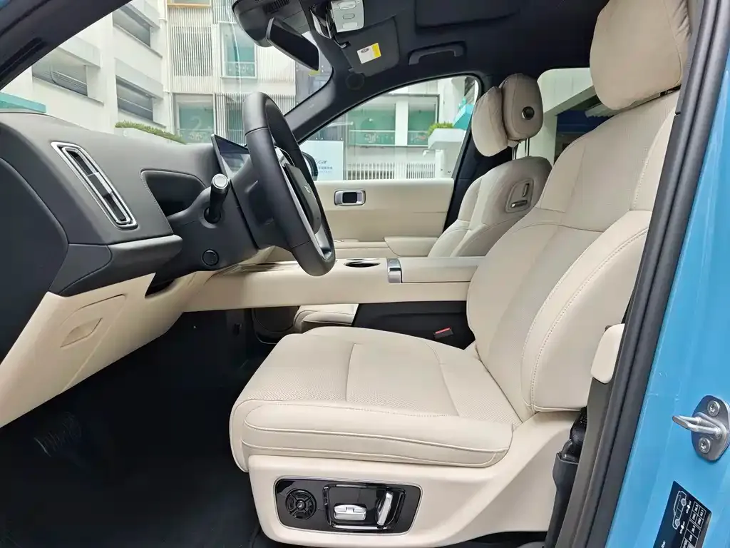 Li Auto L8 2025 из CN, фото 6