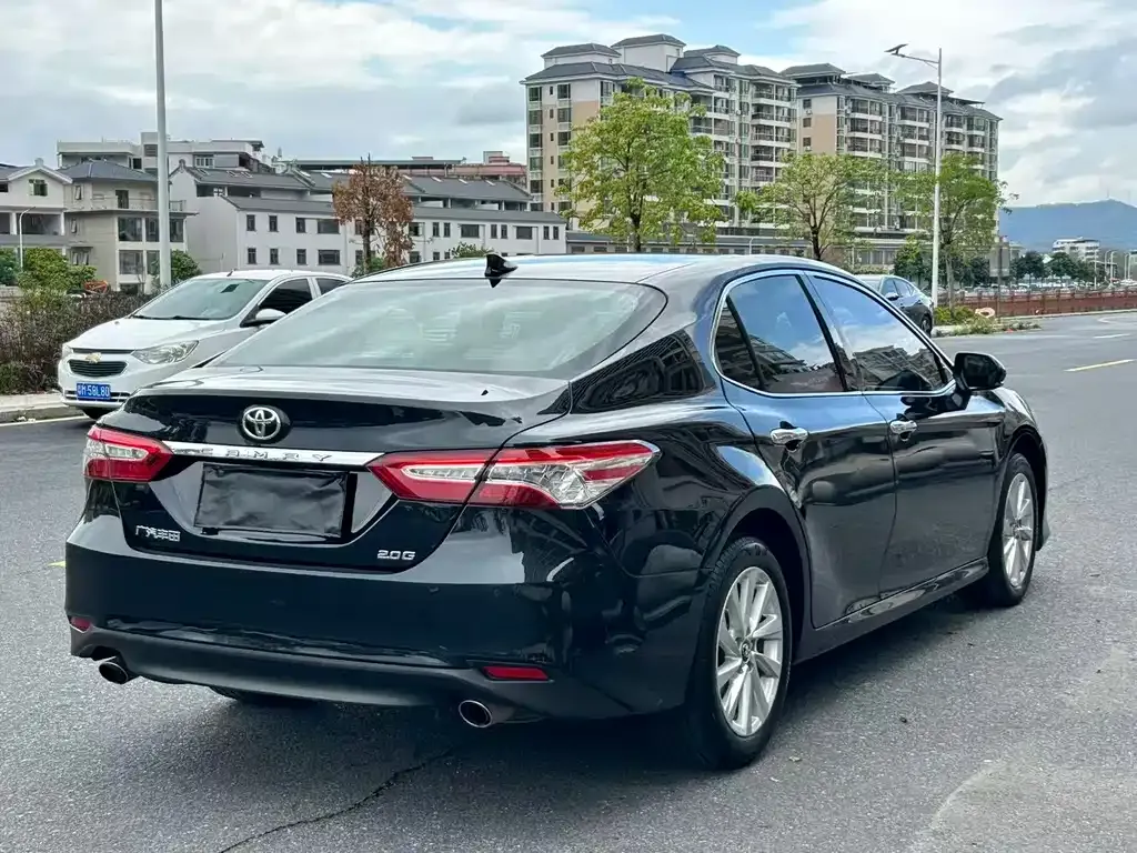 Toyota Camry 2021 из CN, фото 7