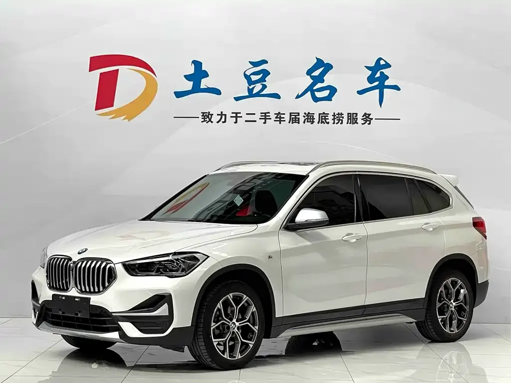 BMW X1 — фото 1