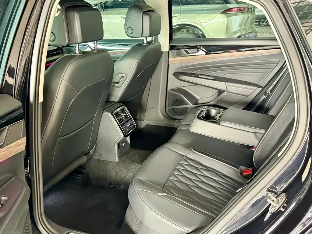 Volkswagen Passat — фото 3