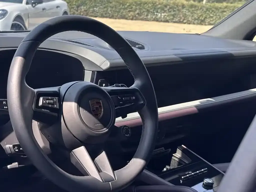 Porsche Cayenne 2024 из CN, фото 2