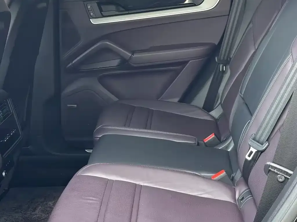 Porsche Cayenne 2024 из CN, фото 7