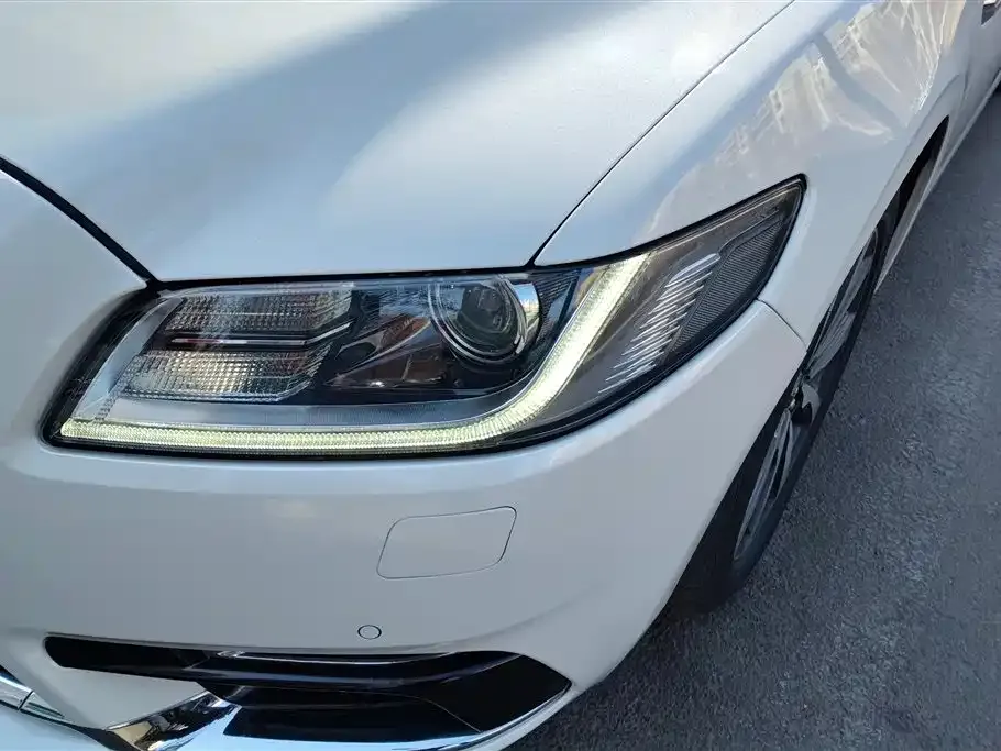 Lincoln Continental 2021 из CN, фото 3