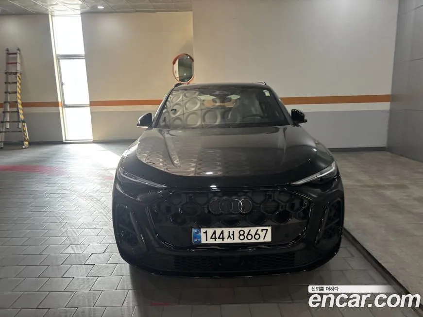 Audi Q5 2025 из KR, фото 6
