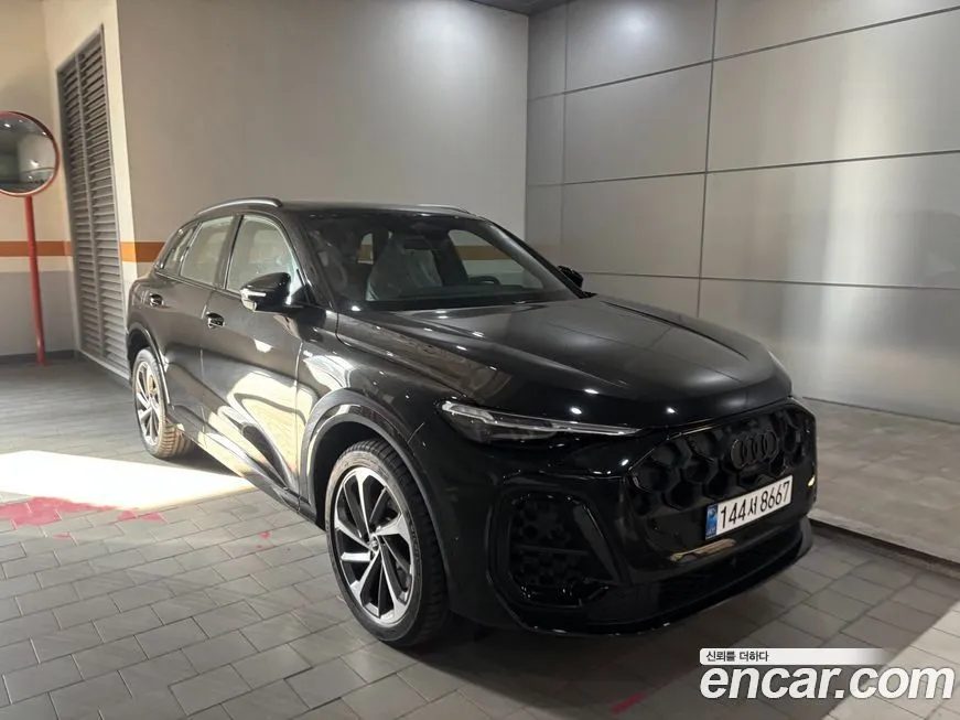 Audi Q5 2025 из KR, фото 5