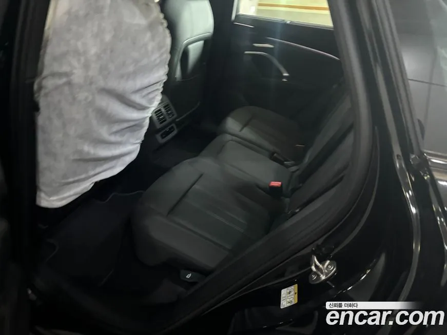 Audi Q5 2025 из KR, фото 4