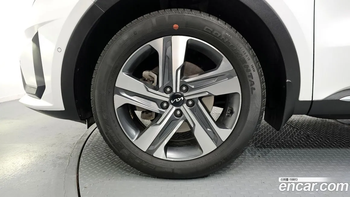 Kia Sorento — фото 8