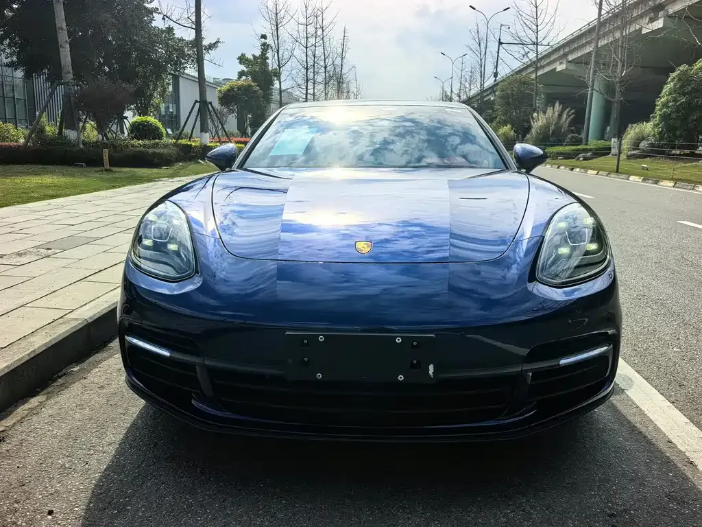 Porsche Panamera — фото 10
