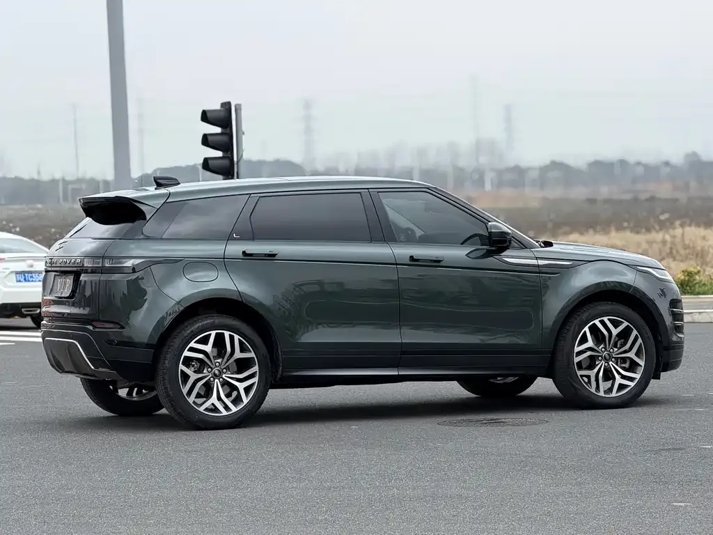 Land Rover Evoque — фото 6