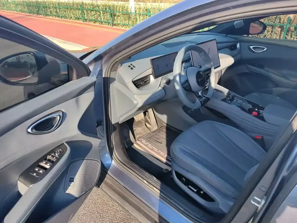 BYD Seal 06GT — фото 8