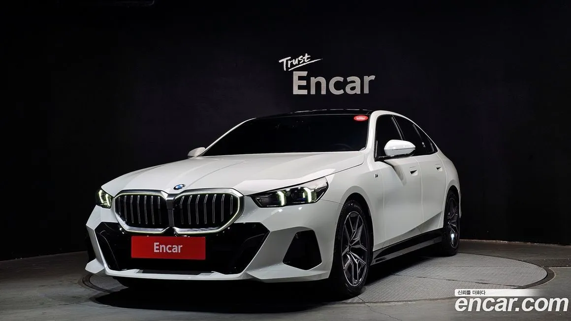 BMW 5-Series 2024 из KR, фото 1