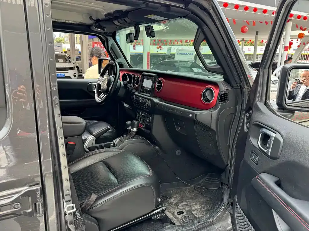 Jeep Wrangler 2021 из CN, фото 6