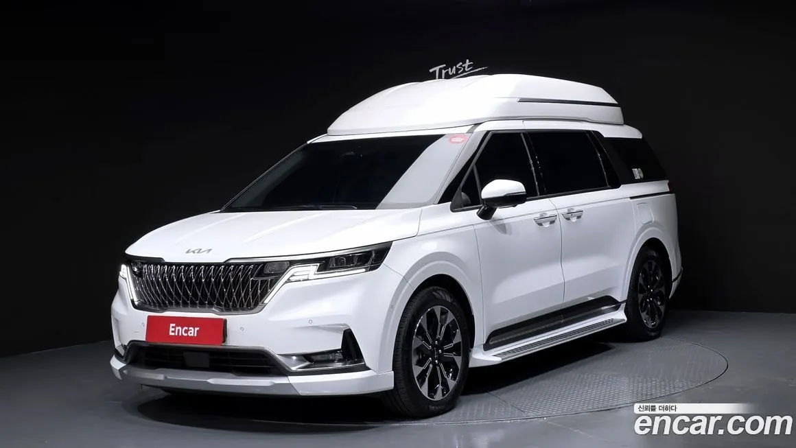 Kia Carnival — фото 1