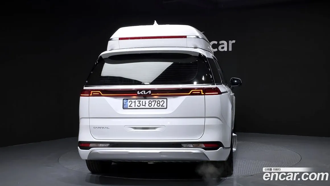 Kia Carnival — фото 4