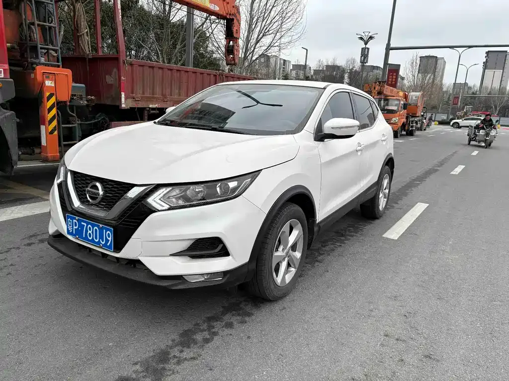 Nissan Qashqai — фото 5