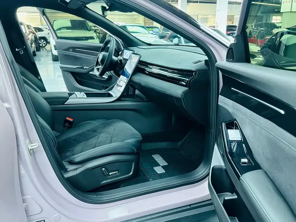 Geely Galaxy L6 2025 из CN, фото 7