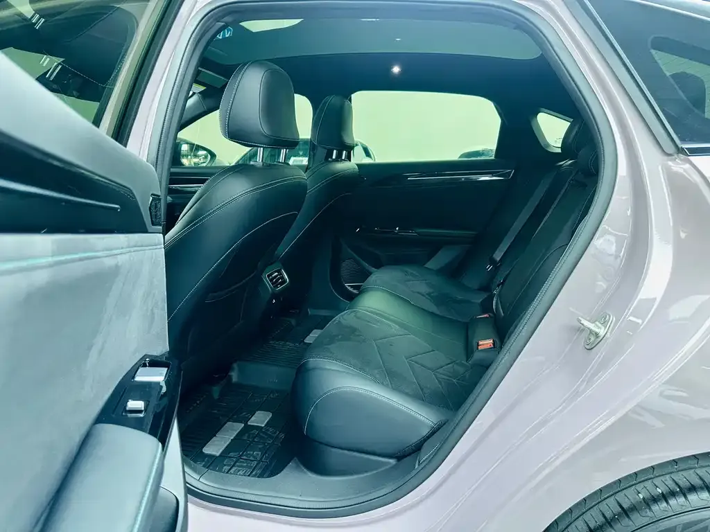 Geely Galaxy L6 2025 из CN, фото 6