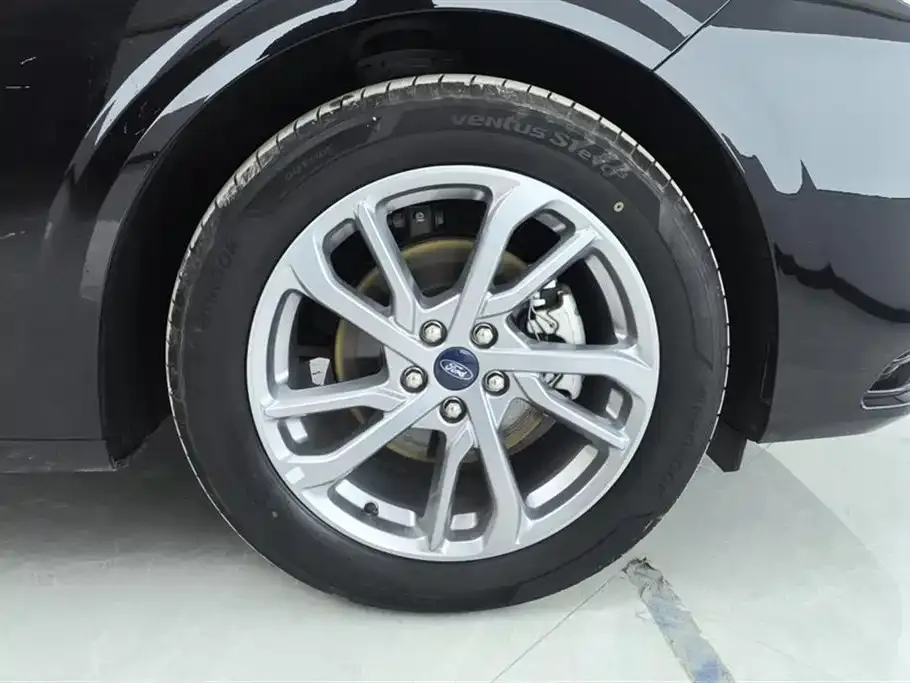 Ford Mondeo 2024 из CN, фото 3